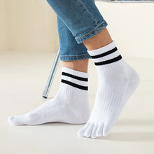Load image into Gallery viewer, white toe socks
